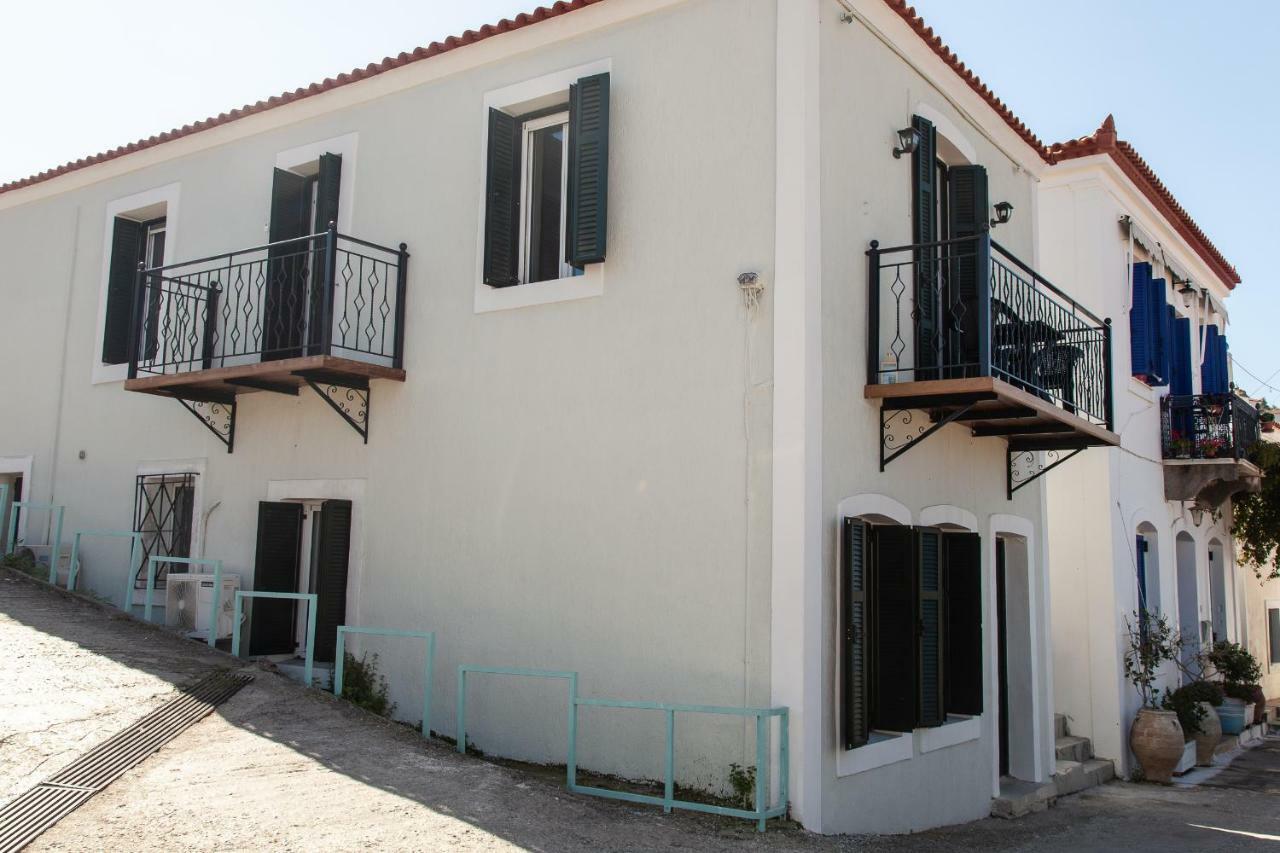 Villa @ Poros Poros Town Eksteriør billede